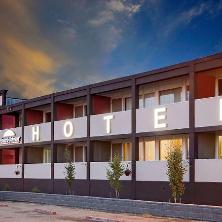 Hotel Baymont By Wyndham Edson Exterior foto